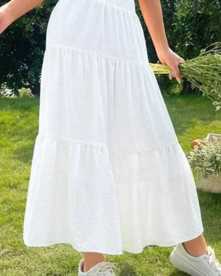 MERRICK Solid Women Regular White Skirt