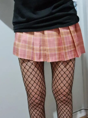 Khalak Checkered Women Pleated Pink Skirt
