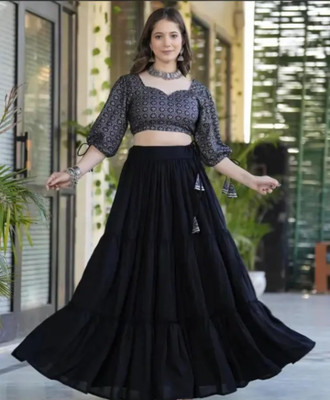 BPRcllection Solid Women Flared Black Skirt