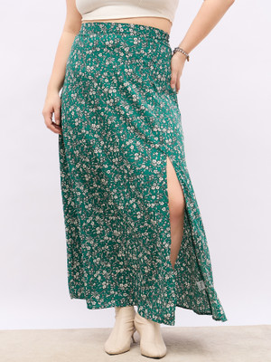 Berrylush Curve Floral Print Women Flared Green Skirt