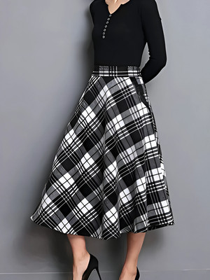 HouseOfCommon Checkered Women Flared Black, White Skirt