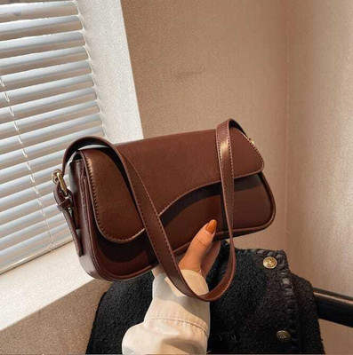 Cleto Brown Shoulder Bag 2 MAGNET SITER BROWN Stylish Shoulder bag Women/Girls