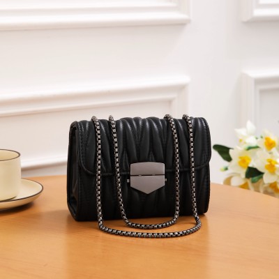 Diva Dale Black, Black Sling Bag Stylish Trendy Black Chain Party-Wear