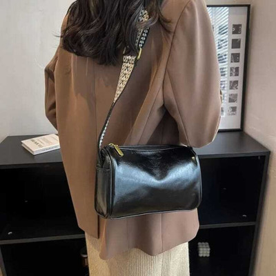 PACKARA Black Shoulder Bag PKRA-028
