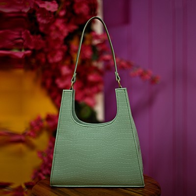 Tyesco Women Green Handbag