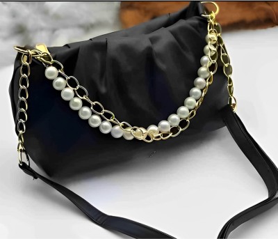 Cleto Black Sling Bag CLT BOX_CHAIN_BK_11