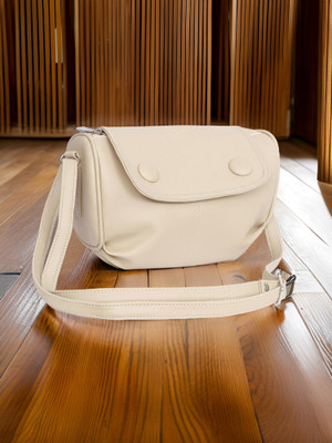 Leather Land Beige Sling Bag Gorgeous sling in Half white