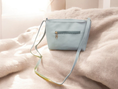 AK White Sling Bag SR.WHTE.23