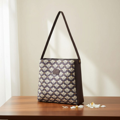WhiteRoss Brown, Multicolor Tote Tote bag