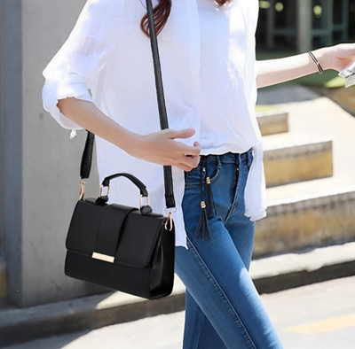 house of common Black Sling Bag HAMZA105BK_11