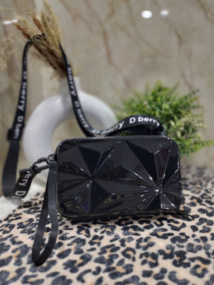 DESENCE Black Sling Bag Amazing box style sling bag