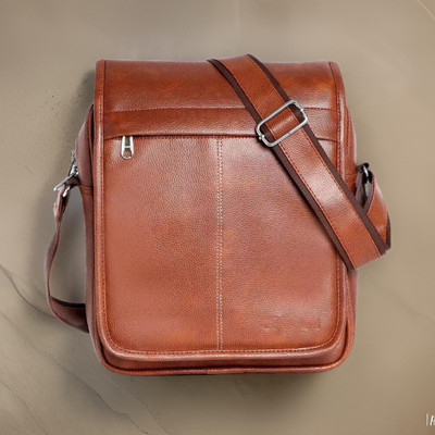 Shivra Tan Sling Bag Men Sling Bag extra large (S-12*8.5*3)