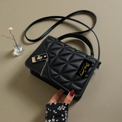 clarisjames Black Sling Bag Aesthetic twist lock Black slingbag for beautiful women