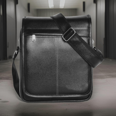 house of common Black Sling Bag Men Sling Bag extra large