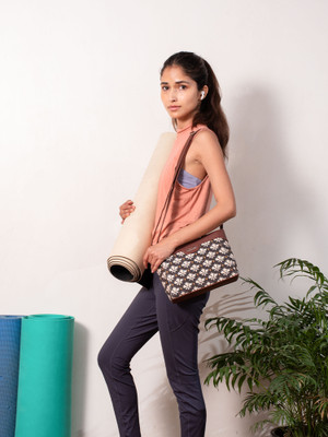 ZOUK Black, White Sling Bag Bidri Kaiser Harmony Sling Bag