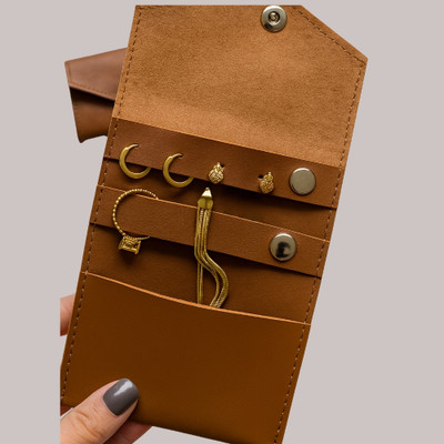 Sikki Women Casual, Ethnic, Evening/Party, Formal, Travel, Trendy Brown Artificial Leather Wallet(3 Card Slots)