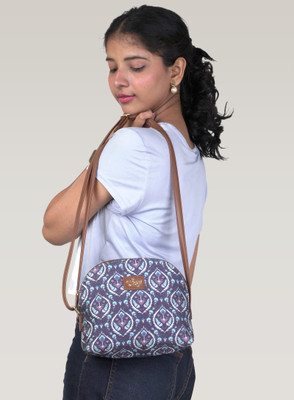 livro Brown Sling Bag Lotus Sling Bag