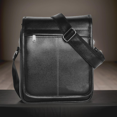 Shivra Black Sling Bag Men Sling Bag extra large (S-11*8.5*3)