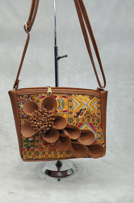 SIZI CREATION Yellow Hand-held Bag SZ0012