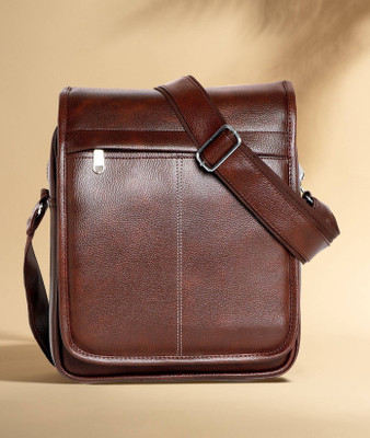 ZipCraze Brown Sling Bag Stylish Leather Men's Sling Bag Cross Body Travel Office Business messenger