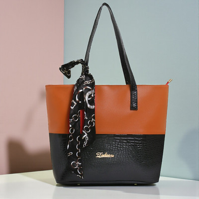 LoveHush Women Pink Messenger Bag