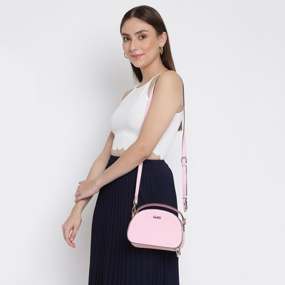 KLEIO Pink Hand-held Bag D Shape Structured Top Handle Handbag For Women/Girls (HO9011KL-PI)(PINK)