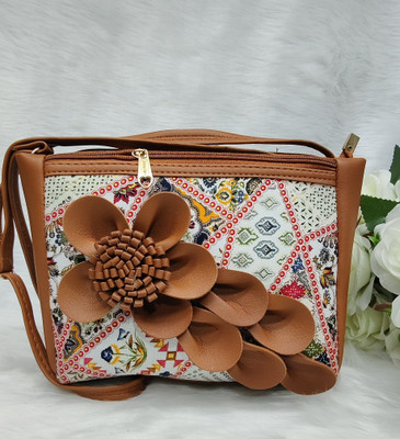 SIZI CREATION White Hand-held Bag SZ0012