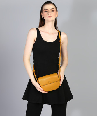 DKNY Yellow Sling Bag R22EKS68SUF