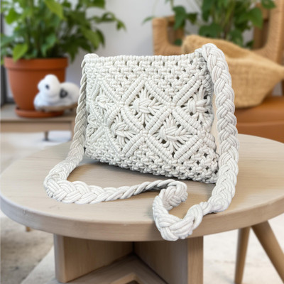 H Fashion White Sling Bag HMB001