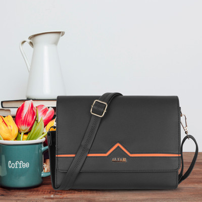 Altair Black Sling Bag Sling Wallet