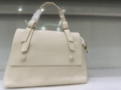 ASTHETIC White Sling Bag ELEGANT
