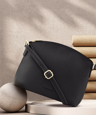 Fastrack Black Sling Bag Solid