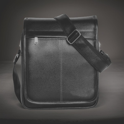 Shivra Black Sling Bag Men Sling Bag extra large (S-10*8.5*3)