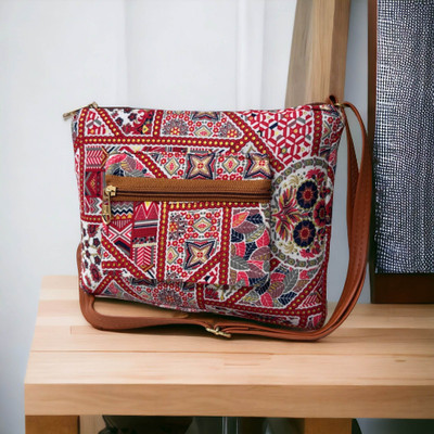 mas navi Red, White Sling Bag Trendy|Specious|Party|Casual Sling Bag for Women's,Best Quality