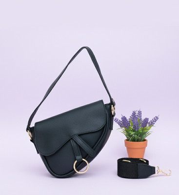 DONICY Black Sling Bag Stylish Shape Sling Bag