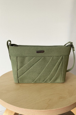Fasioninsta Green Hand-held Bag | Handbag for Women | Ladies Purse | Stylish Shoulder Bag | Gift For Woman