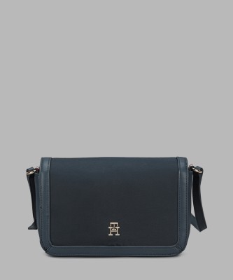 TOMMY HILFIGER Blue Sling Bag TH ESSENTIAL S FLAP CROSSOVER