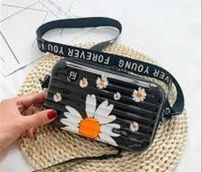 CARRY CARAT Black Sling Bag df45