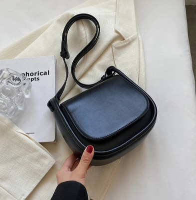LIZIQI Black Sling Bag Trendy minimal sling bags for women ladies bag