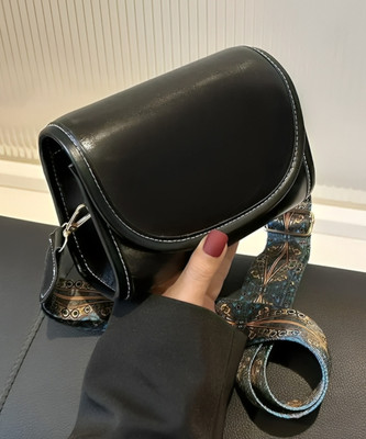 LIZIQI Black Sling Bag tan green niwar