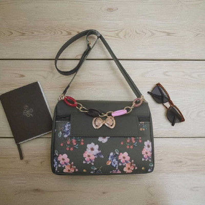 AK Green Sling Bag LV.DARKGREEN.ZX23