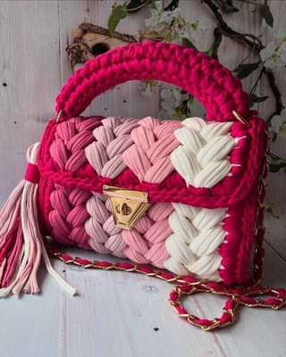 JNT SIMPEX Multicolor Hand-held Bag Light Pink Crochet Bag with Gold Chain