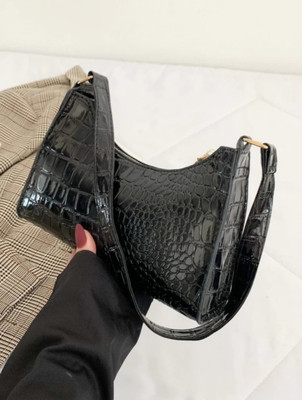LIKE STYLE Black Sling Bag L.S-222-SLNBG-CHND-SHPE-CROCO-BLCK@@_15