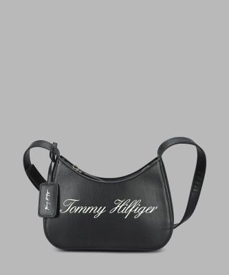 TOMMY HILFIGER Black Sling Bag IM LATAM PRINT CROSSOVER