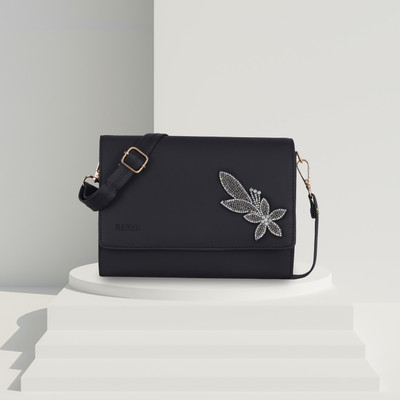 Reshu Black Sling Bag women,s sling cross-body bags with adjustable shoulder straps and 4 pocket |