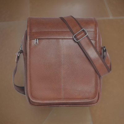 Shivra Tan Sling Bag Men Sling Bag extra large (S-12*8.5*3)