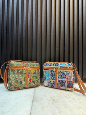 Five Traders Blue, Green Sling Bag Boho Fusion Dual-Tone Sling Bag for Women (L.Blue & Green)(Pack of 2)
