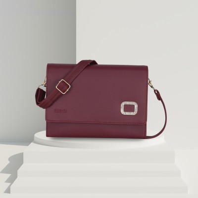 Reshu Maroon Sling Bag women,s sling cross-body bag,s with adjustable shoulder straps and 4 pockets