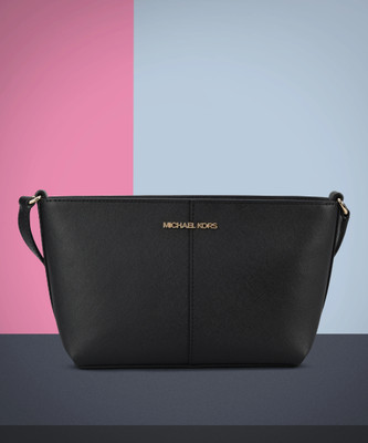 MICHAEL KORS Black Sling Bag JET SET TRAVEL