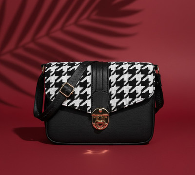 MUSRAT Black Sling Bag Latest Trend Party Wear Sling Bag with Adjustable Strap for Girls and Women's